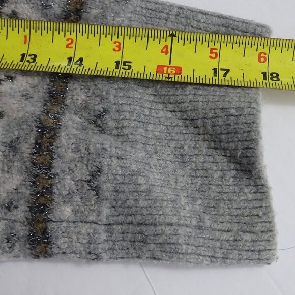 H&M Gray Fair Isle Knit Sweater Crew Neck Women Size M Acrylic Blend Long Sleeve - Picture 8 of 9